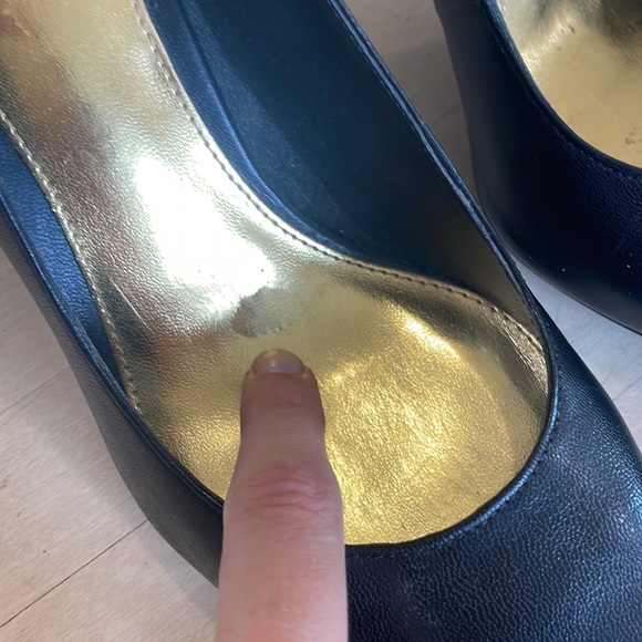 Lauren Ralph Lauren Pointed Toe Pumps - Picture 7 of 8